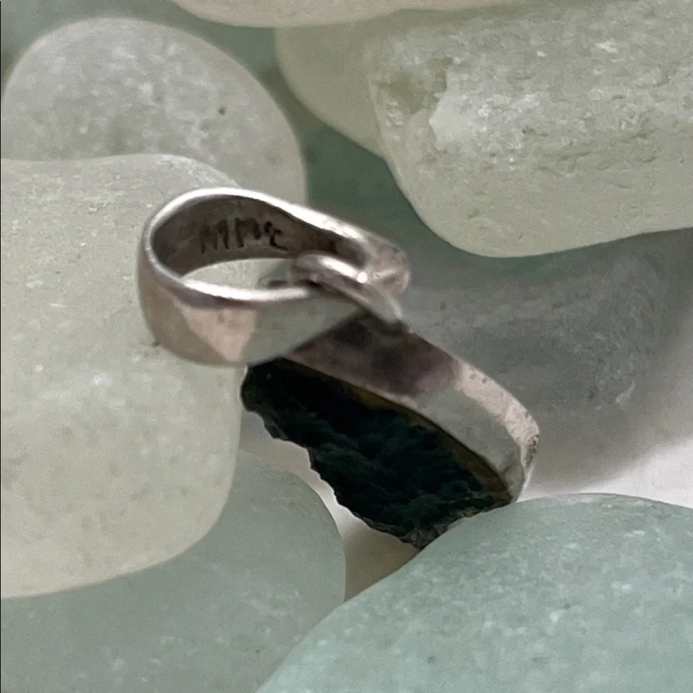 Raw MOLDAVITE Pendant - Picture 6 of 7